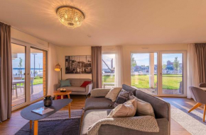 Am lütten Meer - Apartment mit großer Terrasse, Wellness & Müritzblick Waren / Müritz